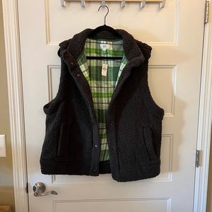 American eagle sherpa vest